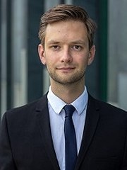 Portraitbild von Carl Strobel