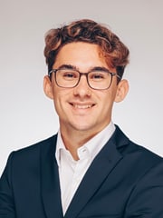 Ein Portraitfoto von Gianluca de Liso