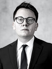 Ein Portraitfoto von Alexander Schlüter