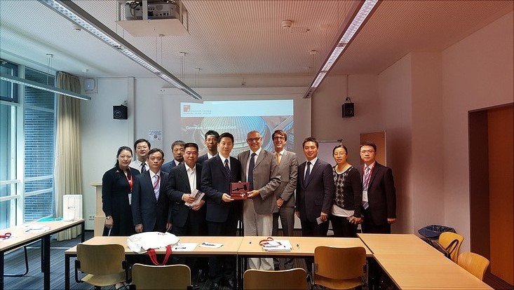 Richter Aus China Informieren Sich An Der Universitat Hamburg Universitat Hamburg