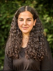 Ein Portraitfoto von Aylin Aslan